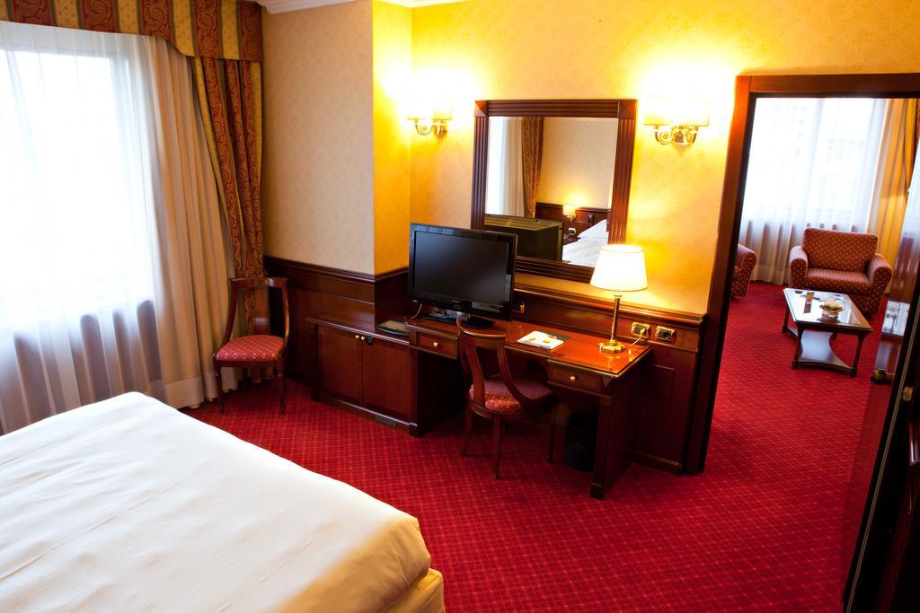 Atahotel Executive Milano Værelse billede